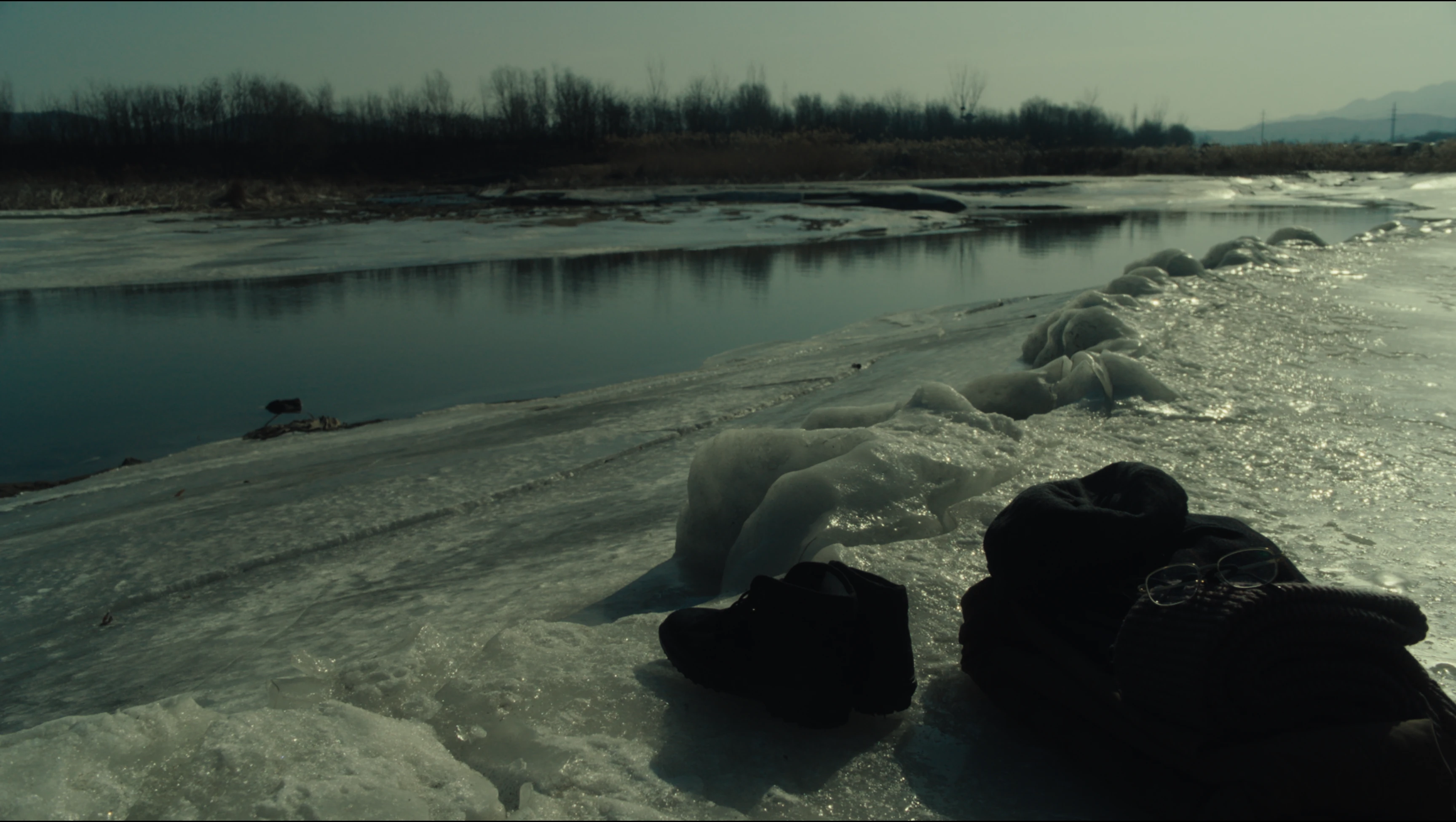 LONG RIVER still 6